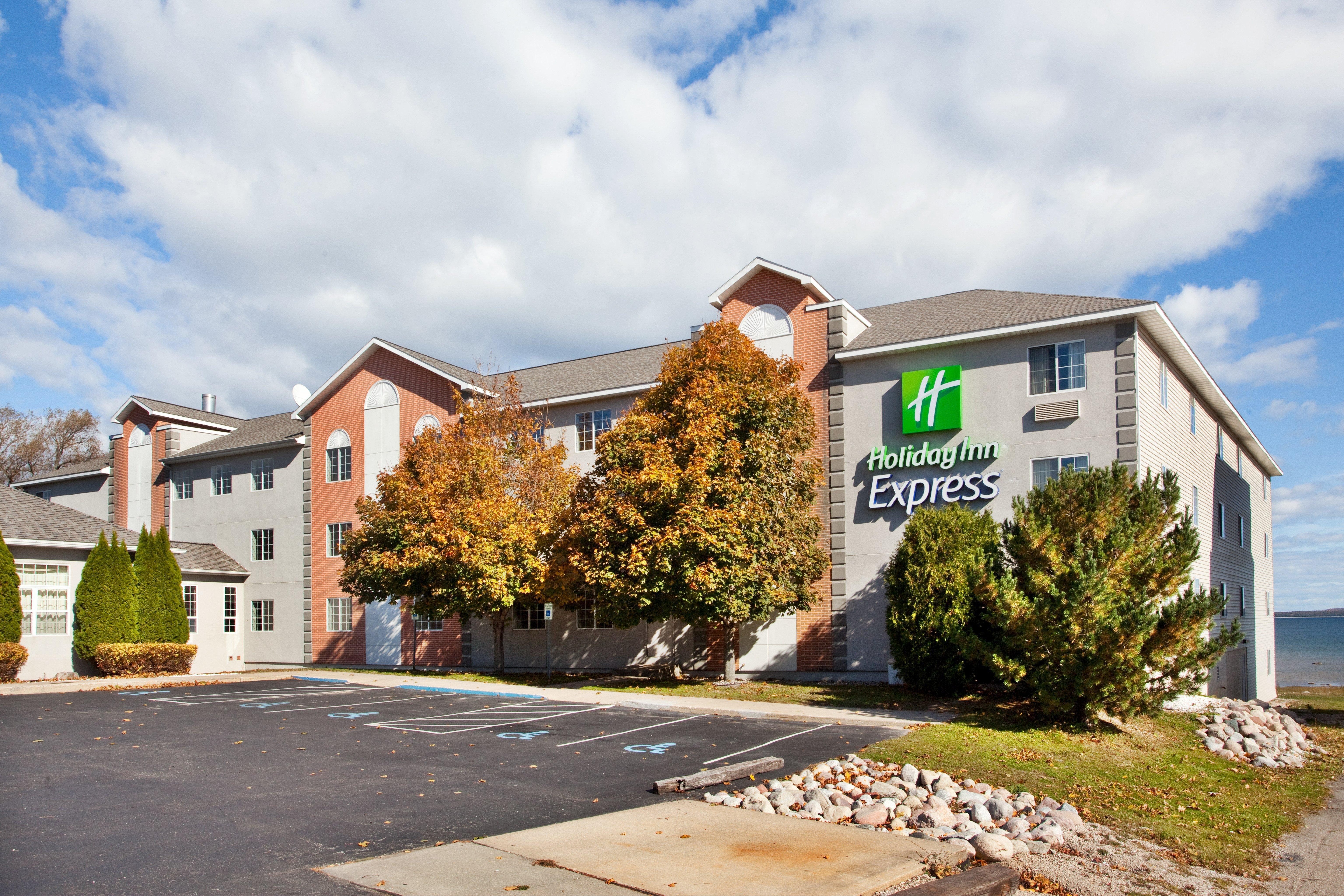 Holiday Inn Express St Ignace-Lake Central By Ihg Saint Ignace Exteriör bild