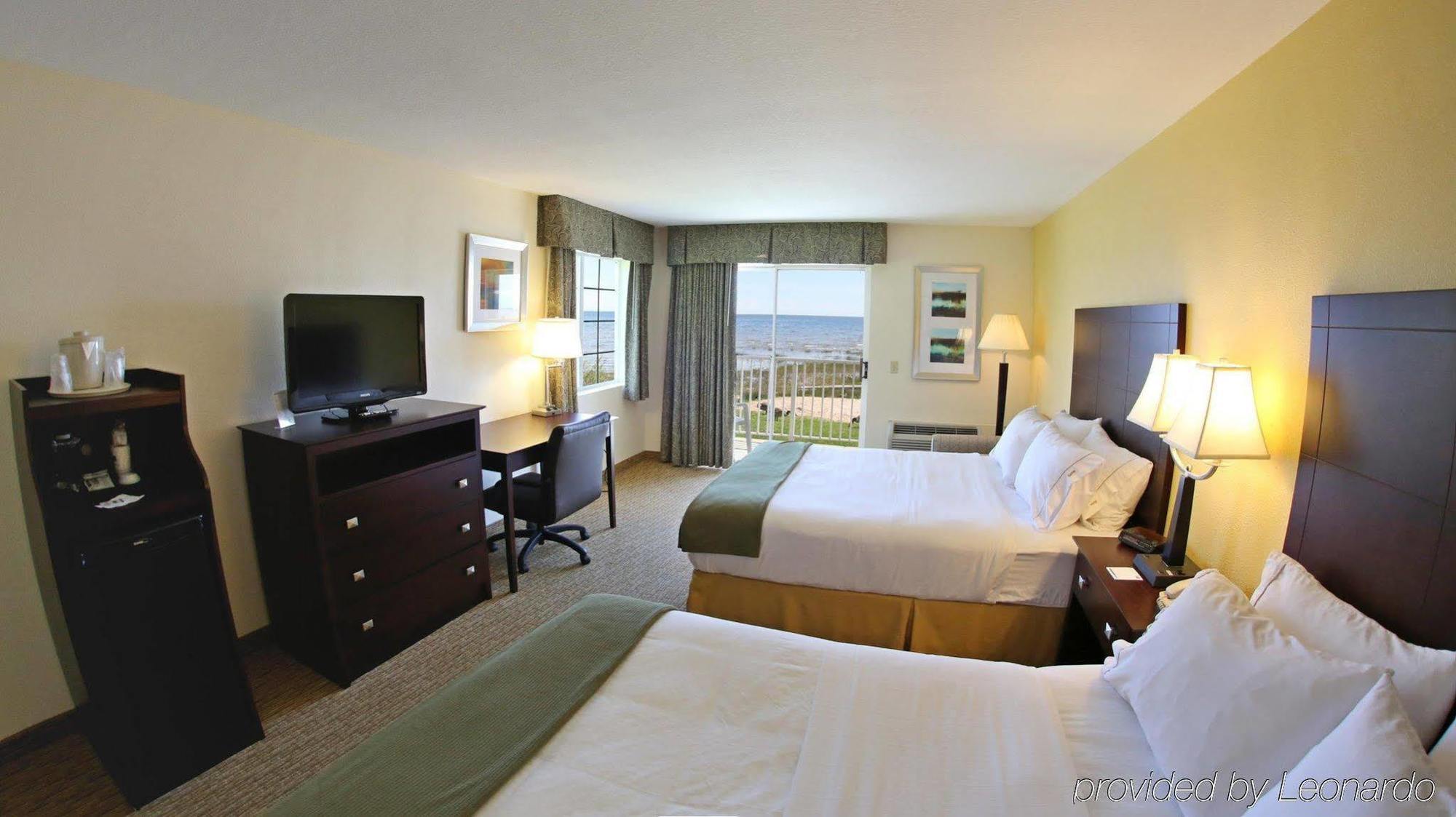 Holiday Inn Express St Ignace-Lake Central By Ihg Saint Ignace Exteriör bild
